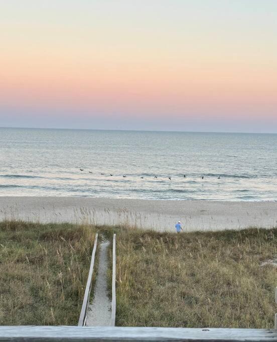 Living The Dream On The Beach! Carolina Beach Bagian luar foto